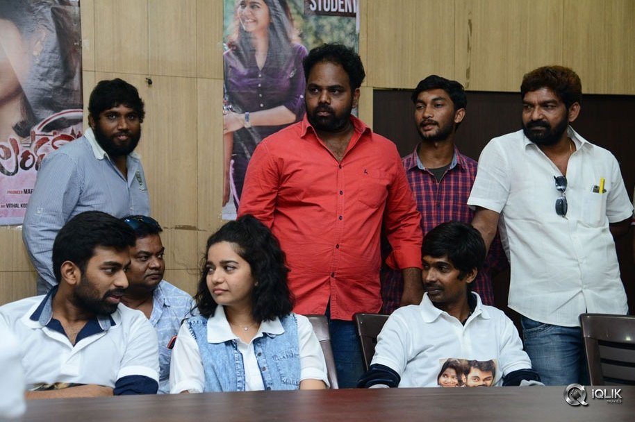 London-Babulu-Movie-Team-at-AVN-college-Vizag